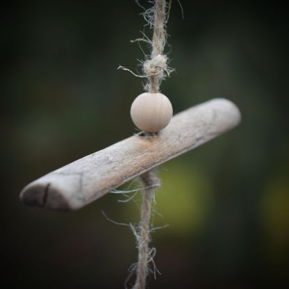 Handgemachte Hexenglocke Hekate - Traditionell gebrannter Ton, Wicca Glocke & rustikales Windspiel - Hekates Key