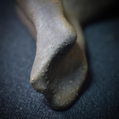 Gefallener Engel mit Flügeln aus Holz - Einzigartige Rauchbrandkunst - rustikale Dekoration