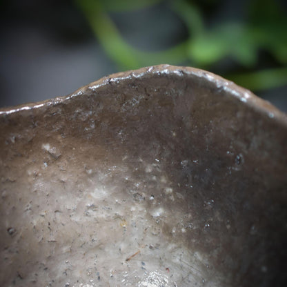 Handgefertigtes Pflanzgefäß 'Schoß der Göttin' aus traditionell gebranntem Ton – Spiritueller Altarbedarf - Art.Nr.: GEF003