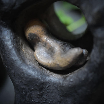 Handgefertigter Teelichthalter aus traditionell gebranntem Ton - Fruchtbarkeitsgöttin