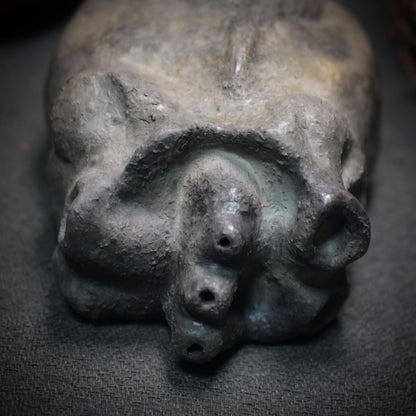 Handgefertigtes anatomisches Herz aus Ton - traditioneller Rauchbrand - Art.Nr.: SKU014