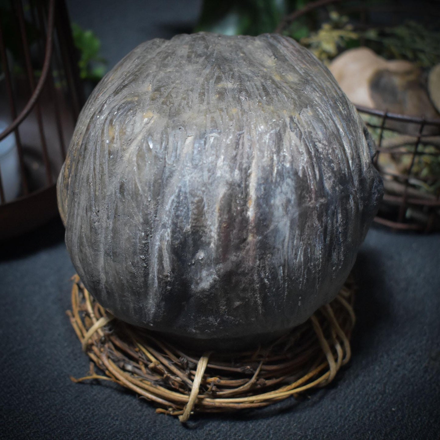 Handgefertigte Tonskulptur "Die drei Lebensphasen" - traditionelle Rauchbrandkunst - Art.Nr.: SKU016