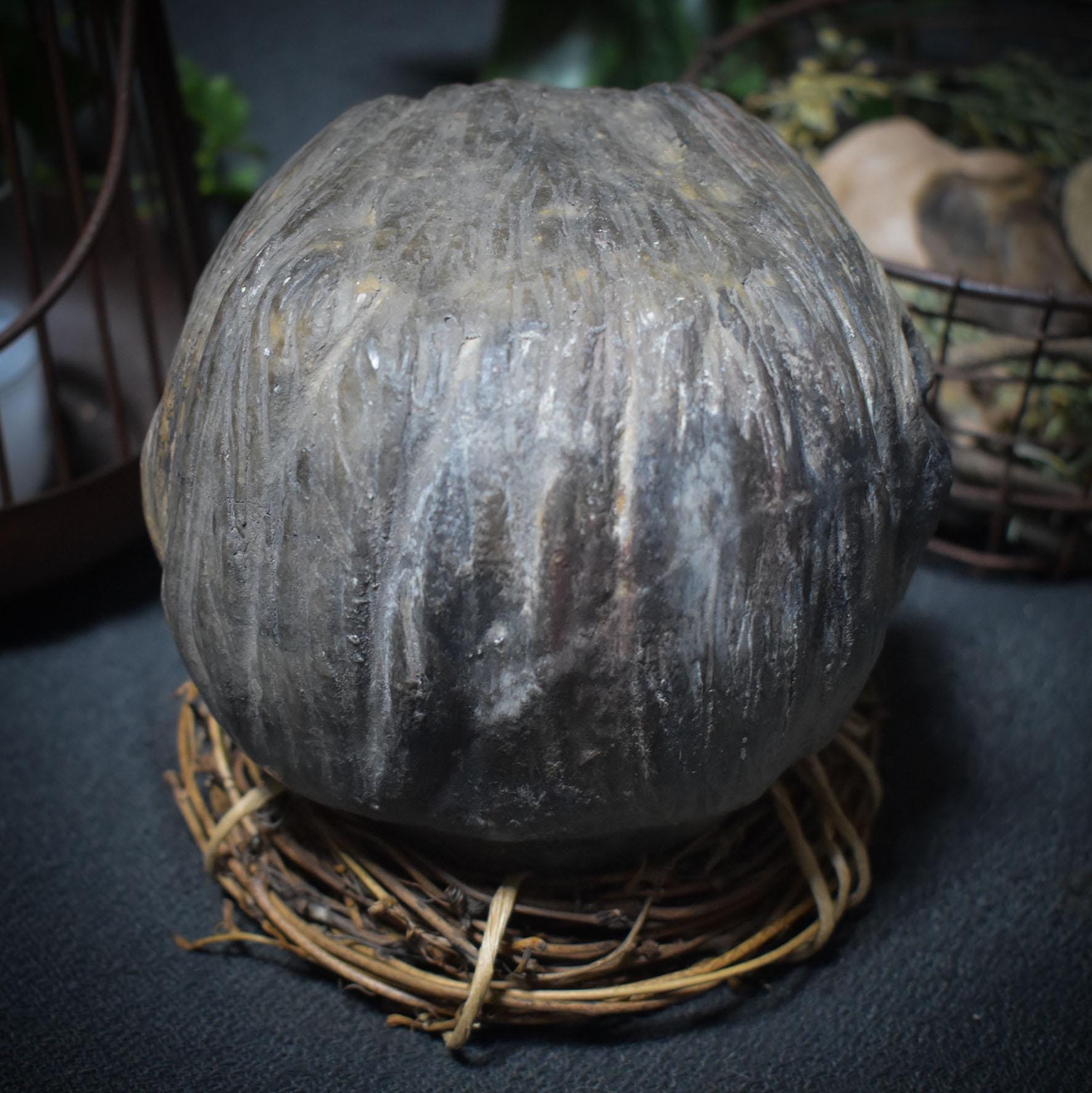 Handgefertigte Tonskulptur "Die drei Lebensphasen" - traditionelle Rauchbrandkunst - Art.Nr.: SKU016