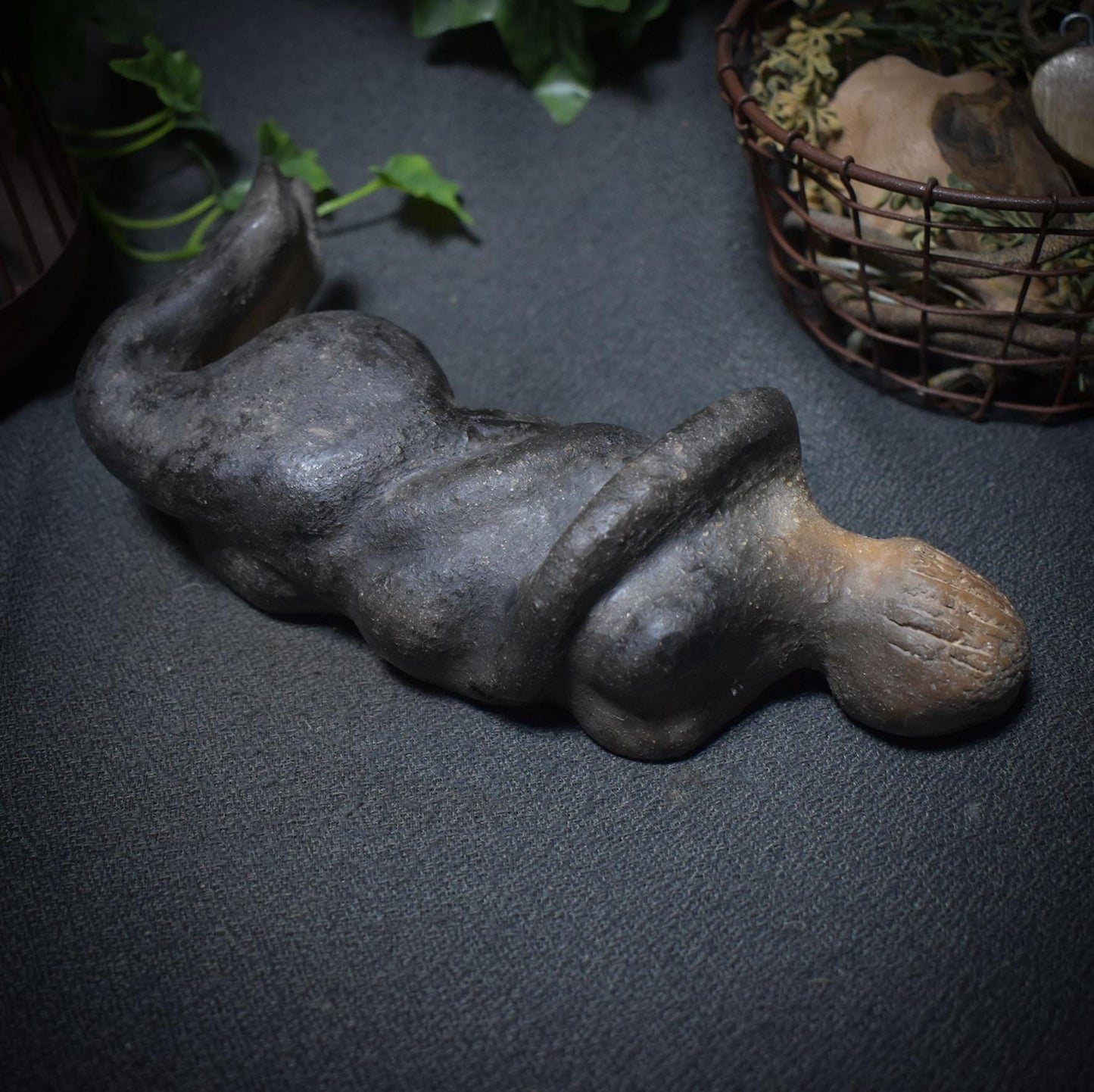 Skulptur ‚Sich nicht verbiegen‘ – Handgefertigte Rauchbrand-Kunst für innere Stärke & Selbstachtung - Art.Nr.: SKU031