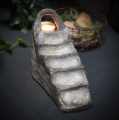 Portal ins Licht - Handgefertigter Rauchbrand-Teelichthalter mit Bergkristallen - Art.Nr.: TKH004