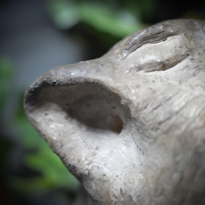 Handgefertigte Rauchbrand-Tonskulptur – Primat: Vom Affen zum Menschen | Krafttier der Leichtigkeit Art.Nr. SKU040