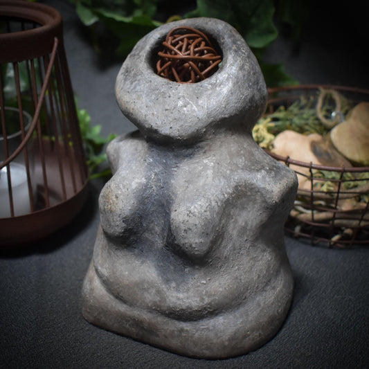 Handgefertigte Skulptur "Gedankenchaos" – Ausdruck der Verwirrung und Klarheit - Art.Nr.: SKU027