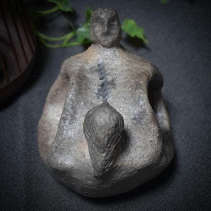 Silberschnur – Eine Skulptur, die Körper und Seele verbindet - Verkörperung von Leben & Tod