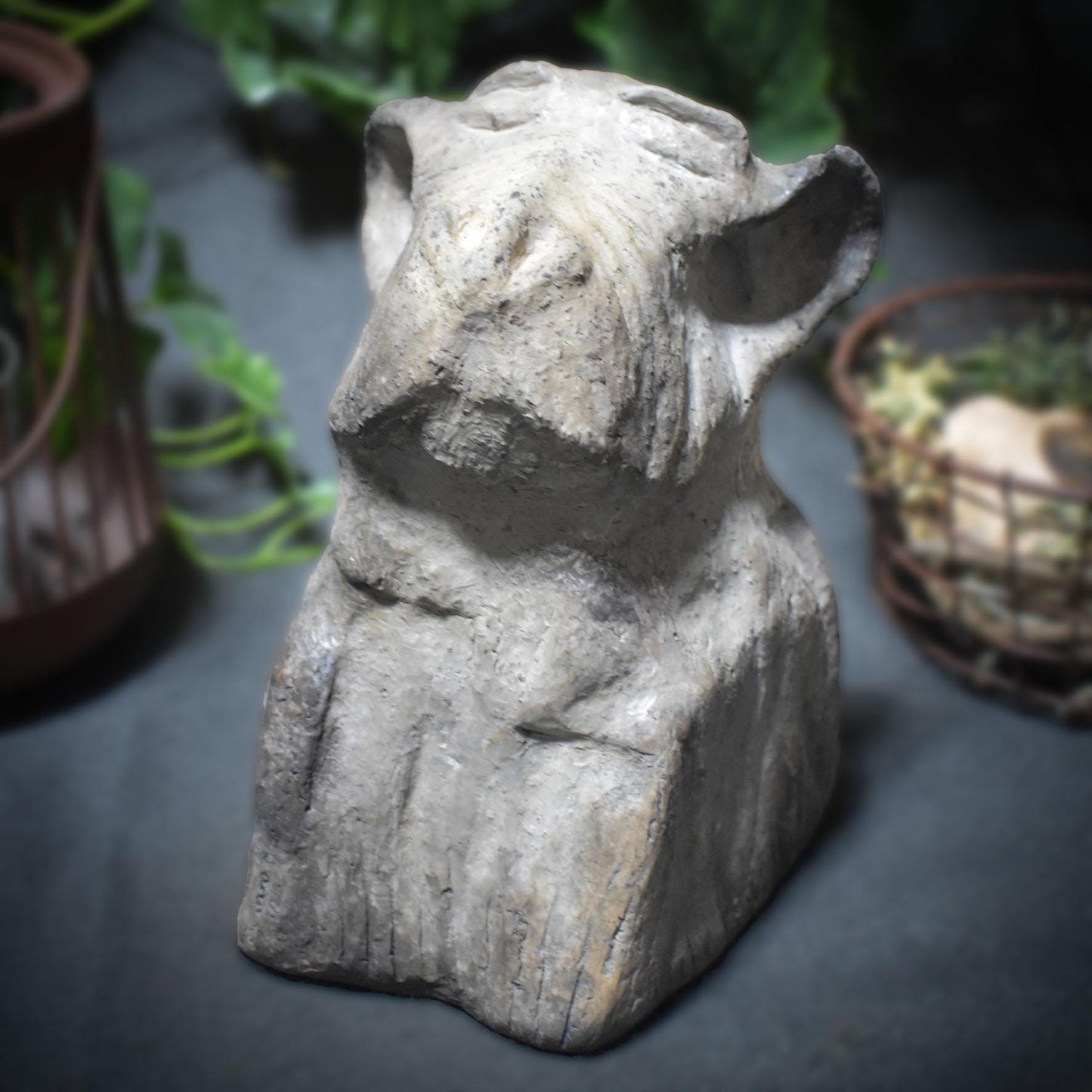 Handgefertigte Rauchbrand-Tonskulptur – Primat: Vom Affen zum Menschen | Krafttier der Leichtigkeit Art.Nr. SKU040