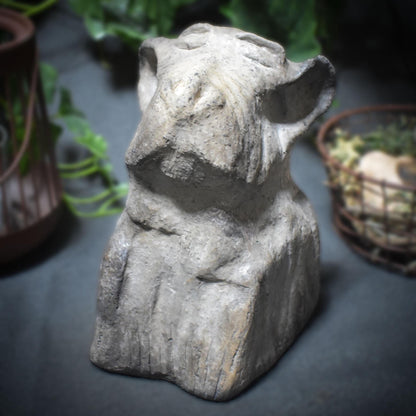 Handgefertigte Rauchbrand-Tonskulptur – Primat: Vom Affen zum Menschen | Krafttier der Leichtigkeit Art.Nr. SKU040