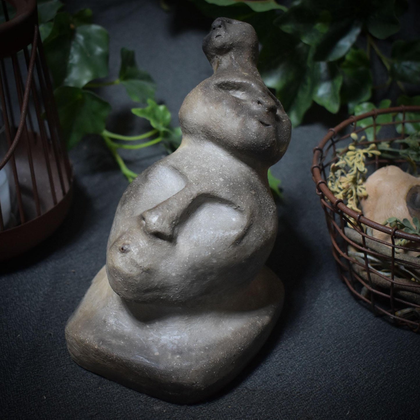 Skulptur „Die Ahnen“ – Brücke zu deinen Wurzeln - rustikaler Rauchbrand - Art.Nr.: SKU057