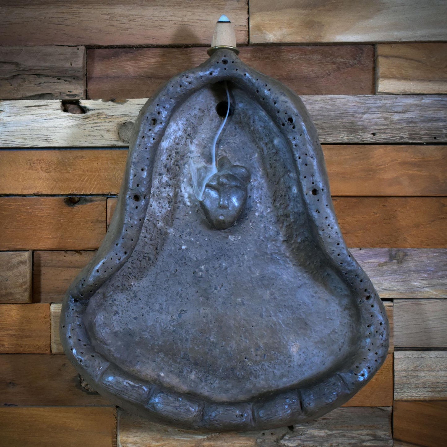 Dein persönlicher Göttinnen Schrein – Handgefertigter Rückfluss-Räucherkegelhalter - Art.Nr.: SCH002