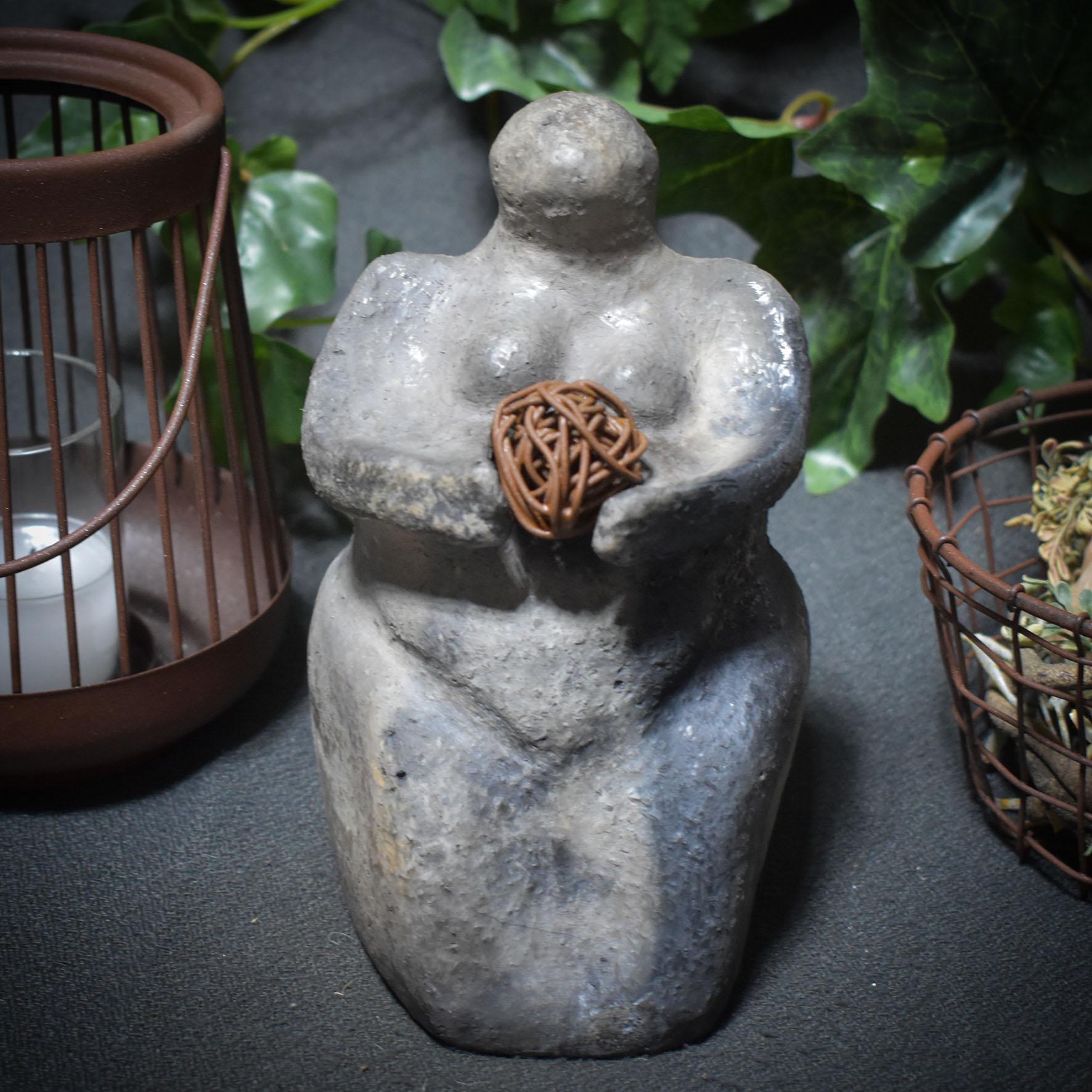 Skulptur „Fokus“ – Dein Weg zu Klarheit und innerer Ruhe traditionelle Rauchbrandkunst - Art.Nr.: SKU041