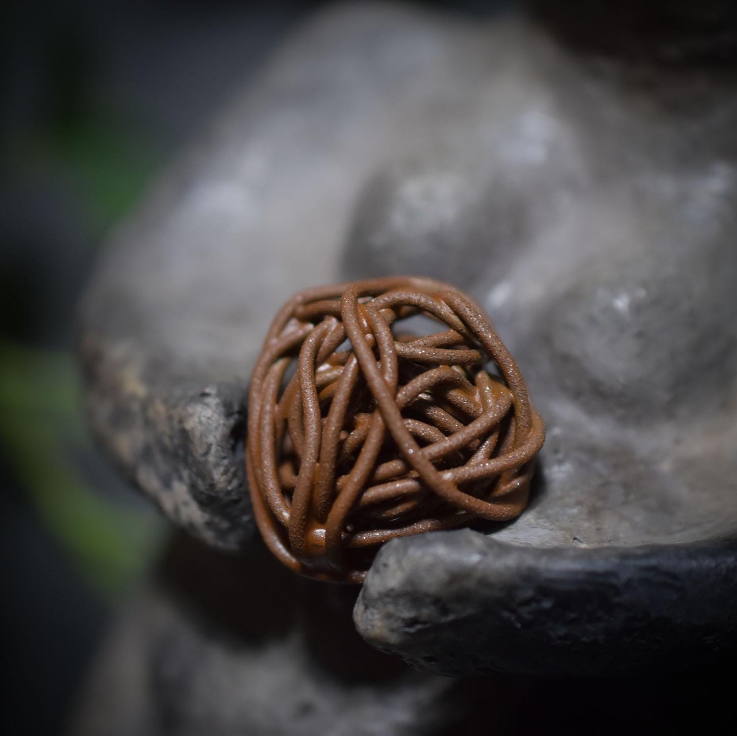 Skulptur „Fokus“ – Dein Weg zu Klarheit und innerer Ruhe traditionelle Rauchbrandkunst - Art.Nr.: SKU041