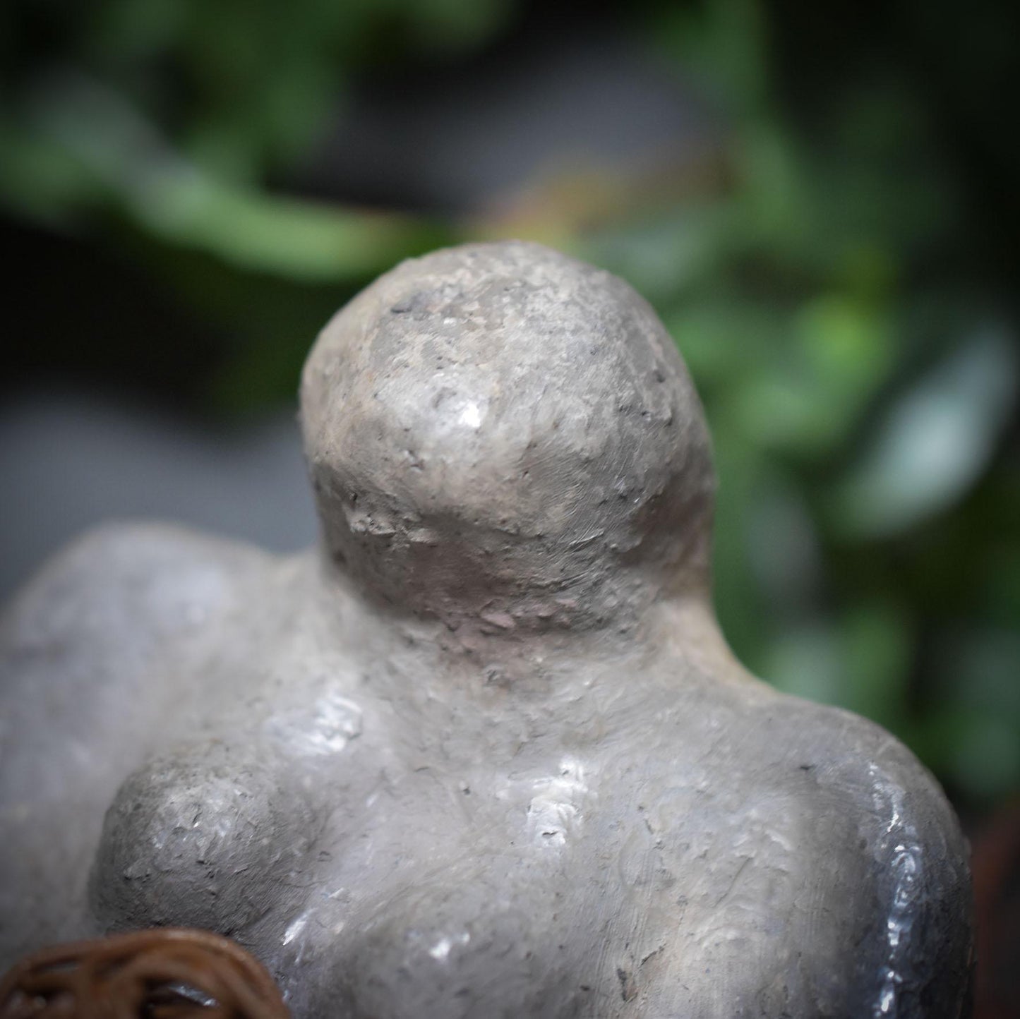 Skulptur „Fokus“ – Dein Weg zu Klarheit und innerer Ruhe traditionelle Rauchbrandkunst - Art.Nr.: SKU041