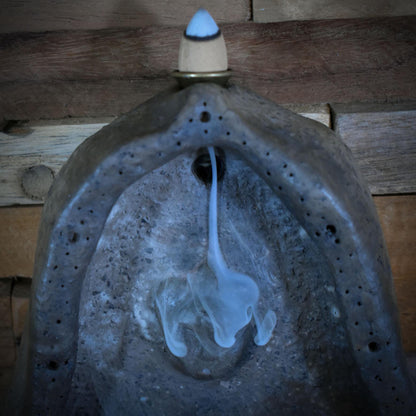 Dein persönlicher Göttinnen Schrein – Handgefertigter Rückfluss-Räucherkegelhalter - Art.Nr.: SCH002