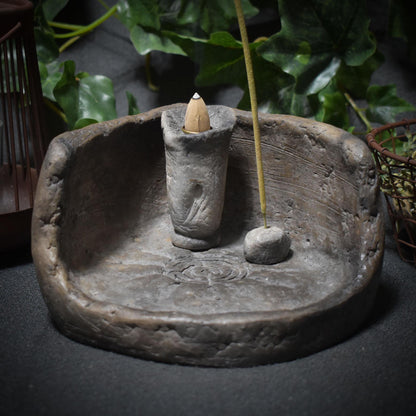 Dein mystischer Eckschrein mit Labyrinth-Relief – Handgefertigt für Räuchermagie & Spiritualität - Art.Nr.: SCH004