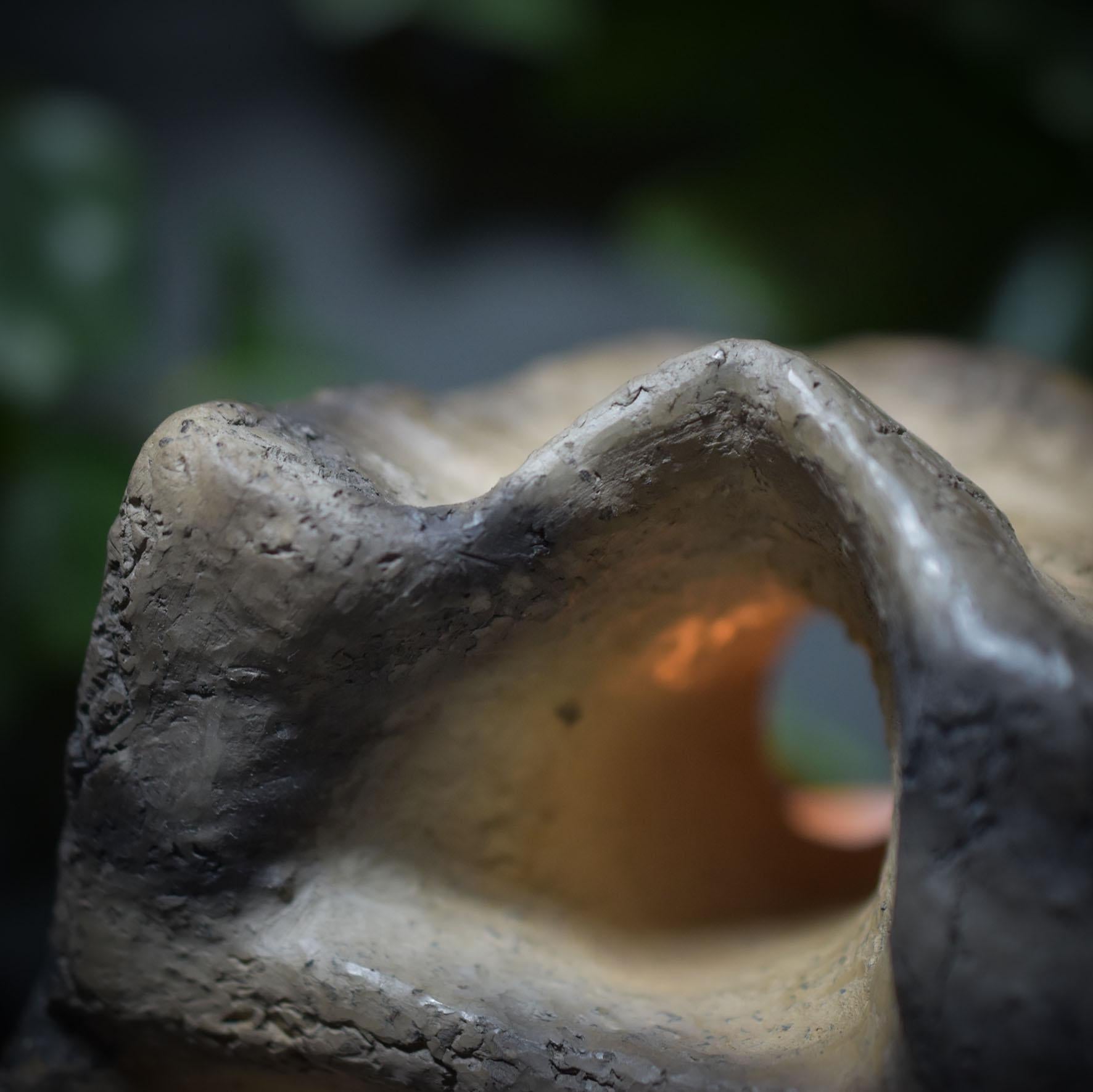 Portal ins Licht - handgefertigter Teelichthalter aus traditioneller Rauchbrandkunst - Art.Nr.: TKH008