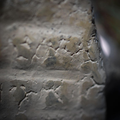 Portal ins Licht - handgefertigter Teelichthalter aus traditioneller Rauchbrandkunst