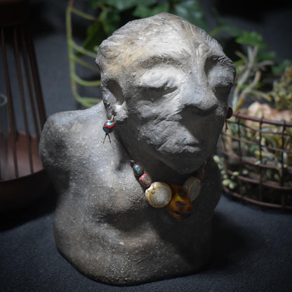 Die Weisheit der Erde in Ton verewigt – Eine Büste voller Seele - eine Hommage an das Leben - Art.Nr.: SKU079