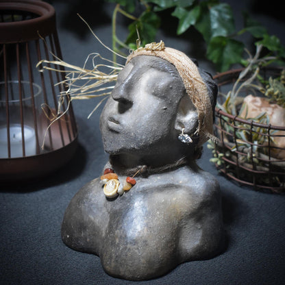 Wilde Weisheit in Ton – Die Seele einer unangepassten Frau - rebellischer Charme