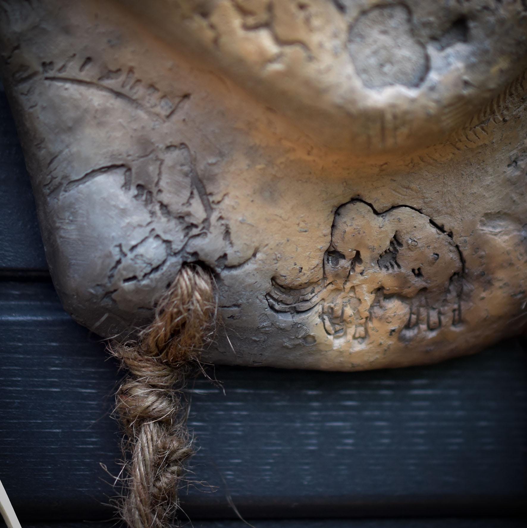 Maske der Ahnen – Urzeitliche Magie an deiner Wand - außergewöhnliche Raumdeko