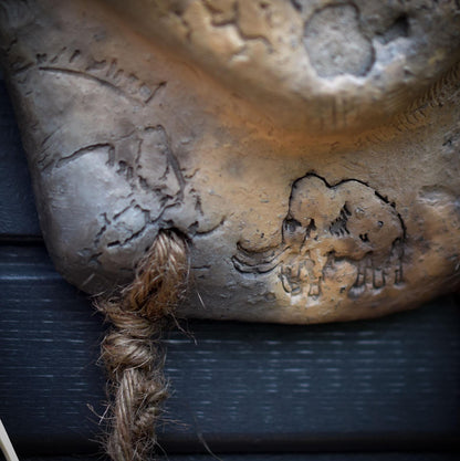 Maske der Ahnen – Urzeitliche Magie an deiner Wand - außergewöhnliche Raumdeko