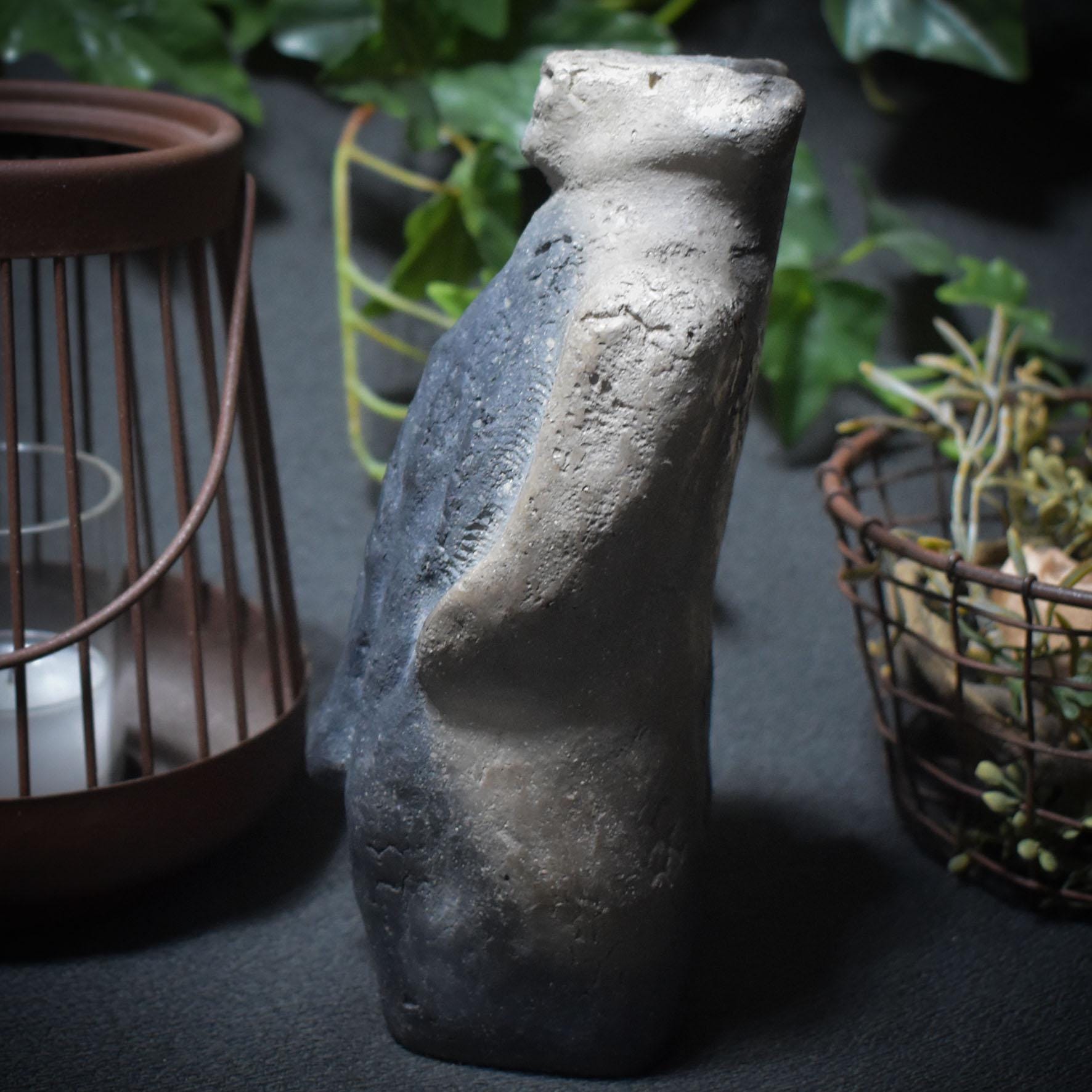 Löwenmenschen Paar/auch einzeln erhältlich/neolithisch inspirierte Skulpturen aus Rauchbrand-Ton/primitive Kunst/Art.Nr.: SKU092