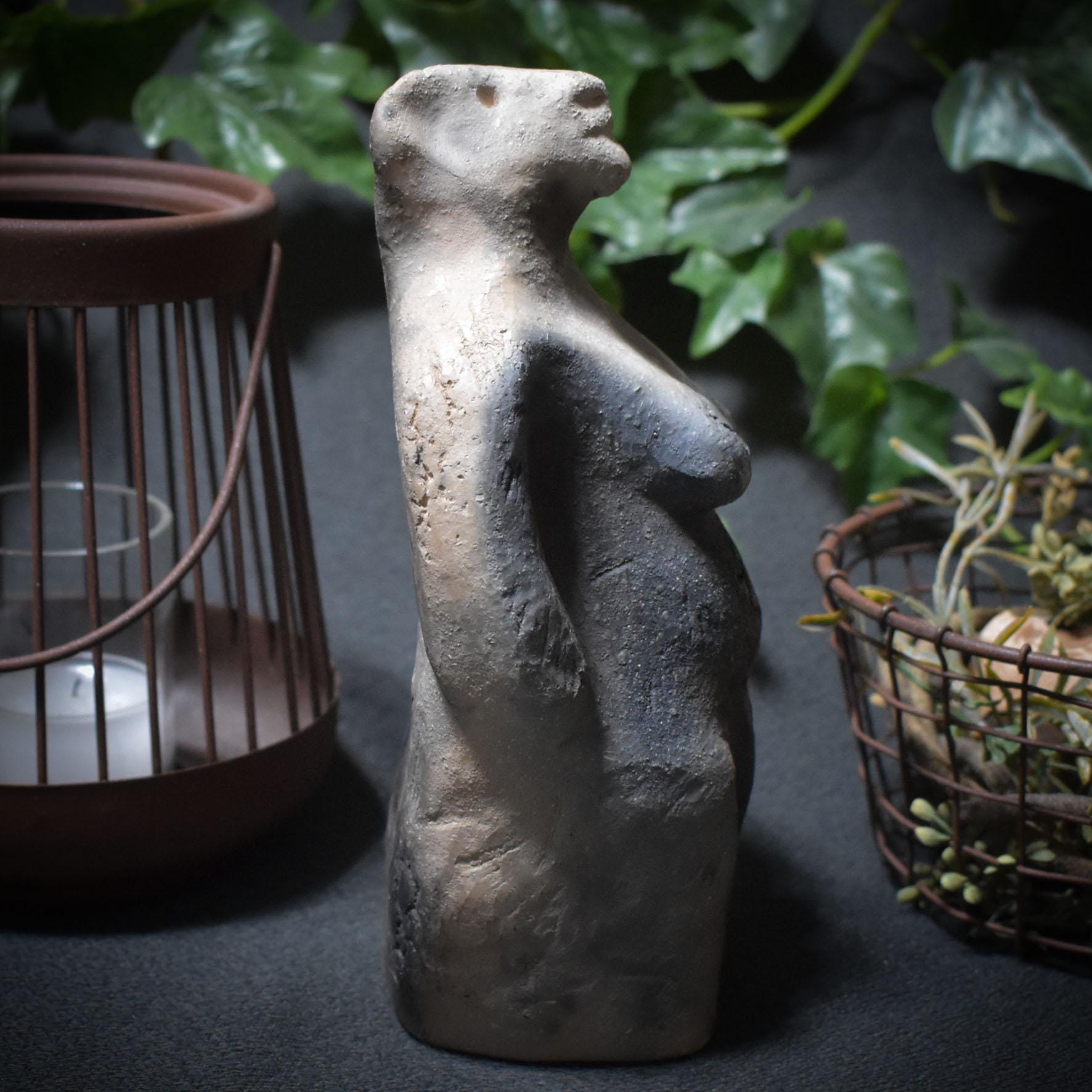 Löwenmenschen Paar/auch einzeln erhältlich/neolithisch inspirierte Skulpturen aus Rauchbrand-Ton/primitive Kunst/Art.Nr.: SKU092