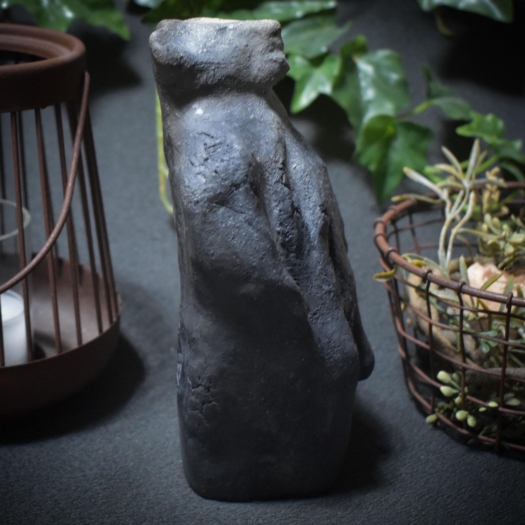 Löwenmenschen Paar/auch einzeln erhältlich/neolithisch inspirierte Skulpturen aus Rauchbrand-Ton/primitive Kunst/Art.Nr.: SKU092