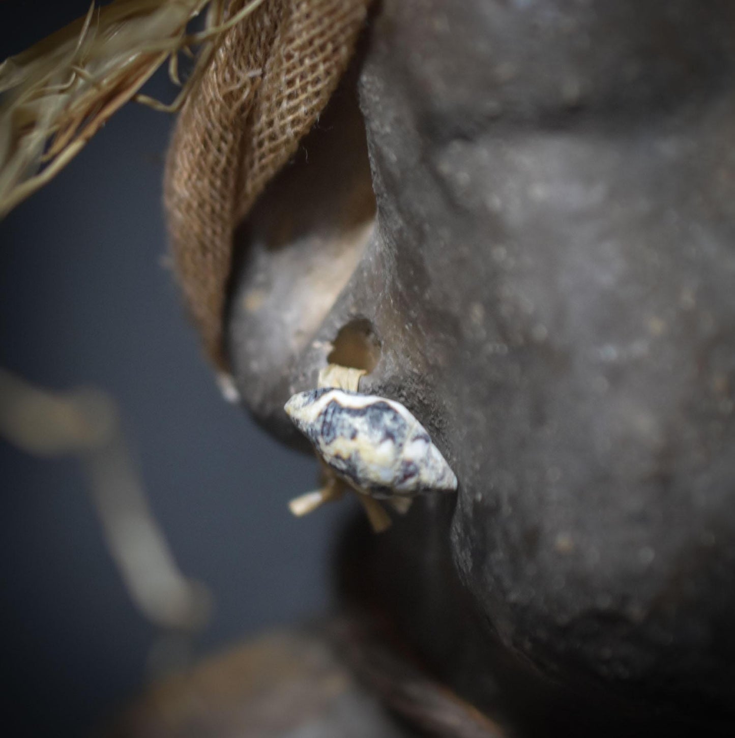 Wilde Weisheit in Ton – Die Seele einer unangepassten Frau - rebellischer Charme - Art.Nr.: SKU080