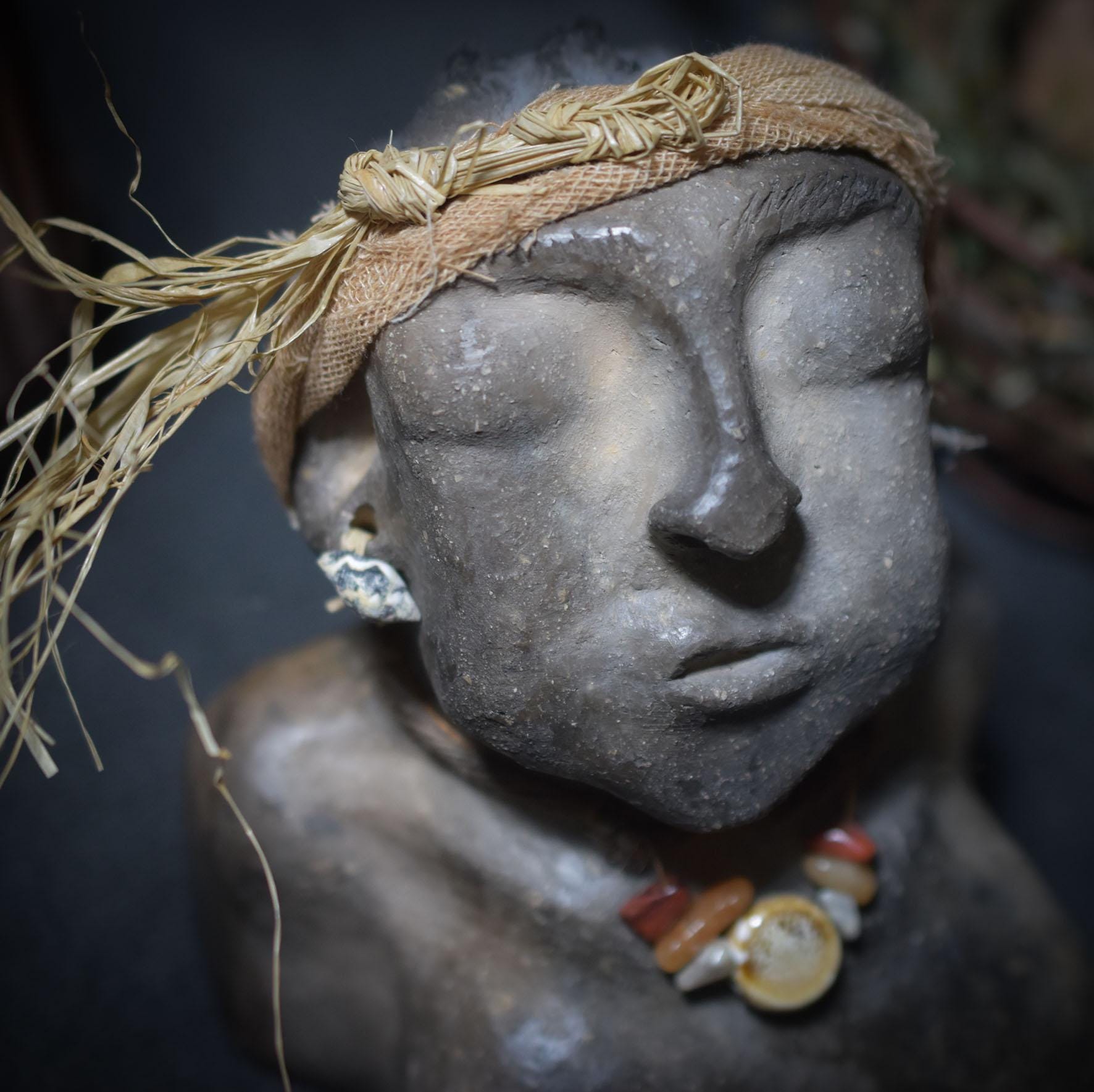 Wilde Weisheit in Ton – Die Seele einer unangepassten Frau - rebellischer Charme