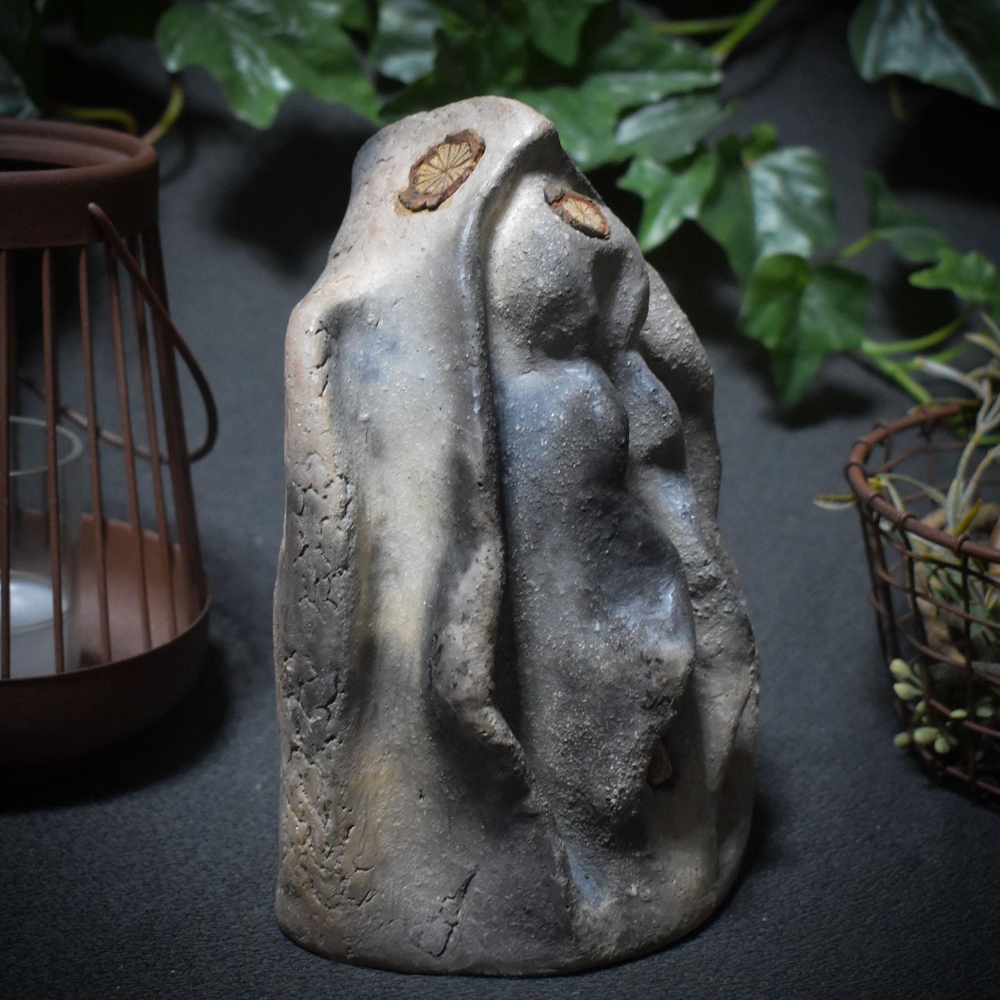 Quelle des Seins – Yoni-Göttin für selbstbestimmte Weiblichkeit - spirituelle Rauchbrandkunst - Art.Nr.: SKU084