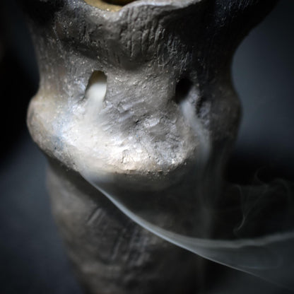 Rückfluss-Räucherkegelhalter aus Rauchbrand-Ton – Pilzform für Rituale & Altäre - spirituelle Deko - Art.Nr.: RÄH008