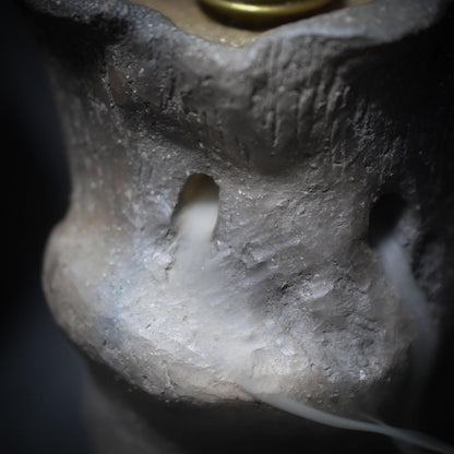 Rückfluss-Räucherkegelhalter aus Rauchbrand-Ton – Pilzform für Rituale & Altäre - spirituelle Deko - Art.Nr.: RÄH008