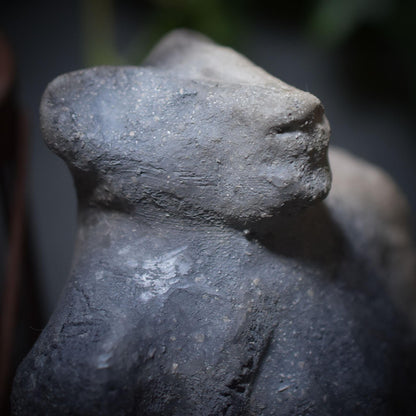 Löwenmenschen Paar/auch einzeln erhältlich/neolithisch inspirierte Skulpturen aus Rauchbrand-Ton/primitive Kunst