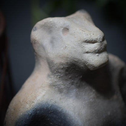 Löwenmenschen Paar/auch einzeln erhältlich/neolithisch inspirierte Skulpturen aus Rauchbrand-Ton/primitive Kunst