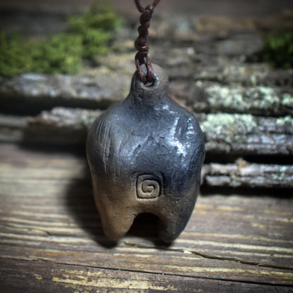 Amulett Venus von Hohlefels/Urweibliche Kraft in Rauchbrandkunst/Ein Symbol für Schöpfung und das archaisch Weibliche