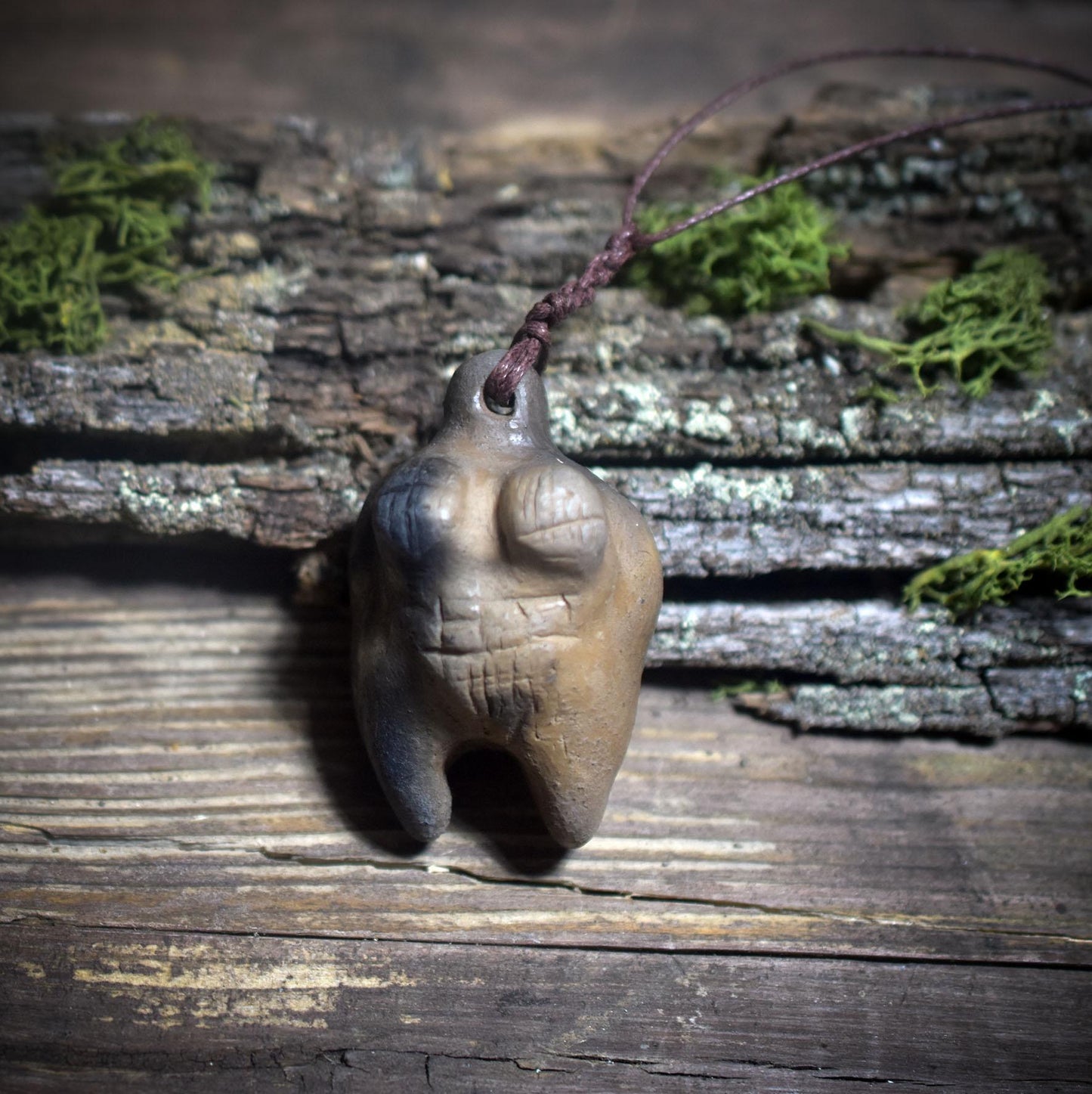 Amulett Venus von Hohlefels/Urweibliche Kraft in Rauchbrandkunst/Ein Symbol für Schöpfung und das archaisch Weibliche/Art.Nr.: AMU 049