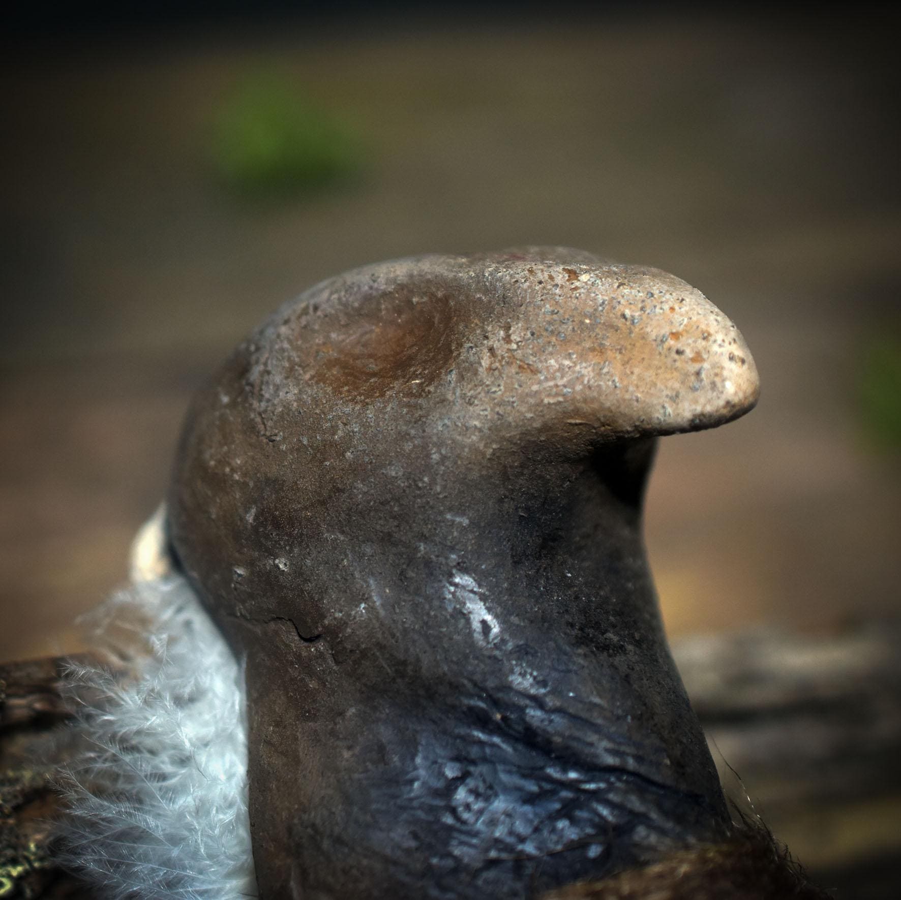 Ritualstab des Falken – Schamanisches Werkzeug in Rauchbrandkunst - Klarer Blick, Führung & luftige Kraft
