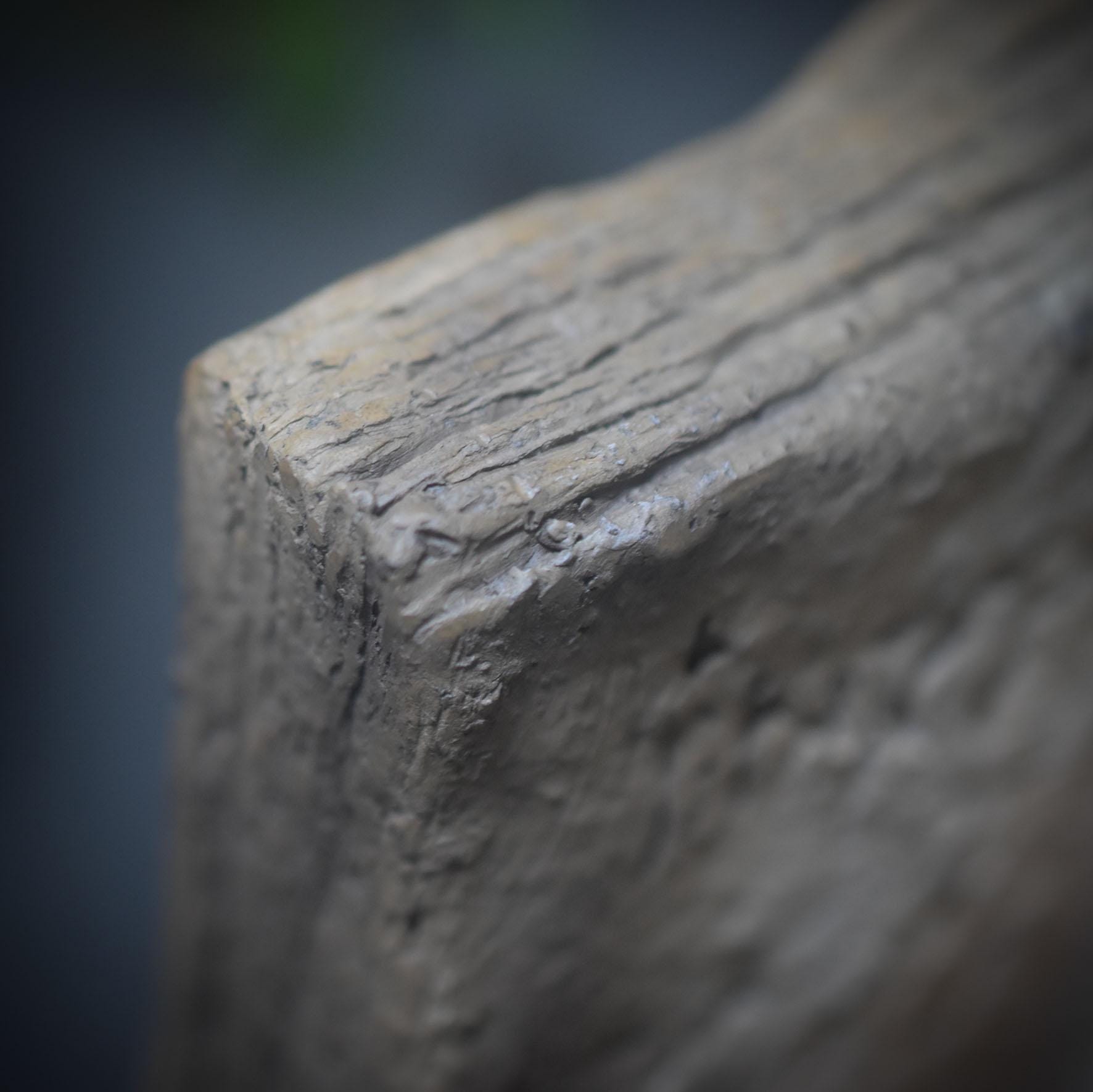 Das Buch des Lebens – Spiegel deiner Seele - aus traditionell gebranntem Ton - archaische Kunst mit Tiefgang