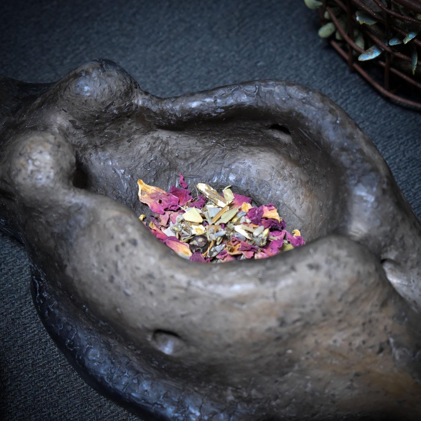 Die liegende Göttin – 4-in-1 Räuchergefäß für deine Rituale - spirituelle Reinigung - Art.Nr.: RÄG037