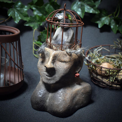 Tonskulptur der inneren Gefangenschaft – Ausdruck weiblicher Seelenkraft - Seelenarbeit - Art.Nr.: SKU146