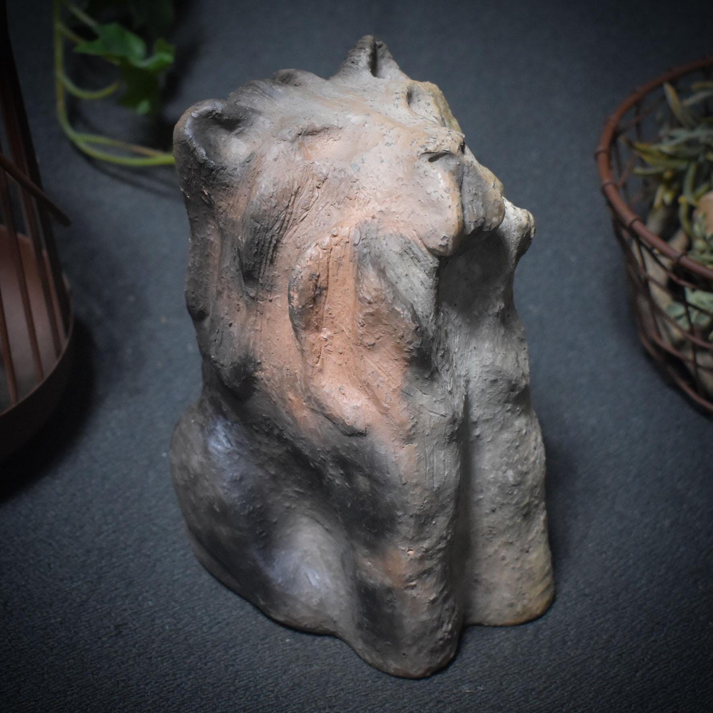 Krafttier Löwe – Feuergeborene Skulptur in Rauchbrandkunst - archaische Kunst - Schamanismus - Art.Nr.: SKU140