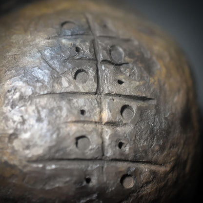 Gesicht der Führung – Schamanische Rassel als Werkzeug der Verbindung - traditioneller Rauchbrand - Klangkörper aus Ton