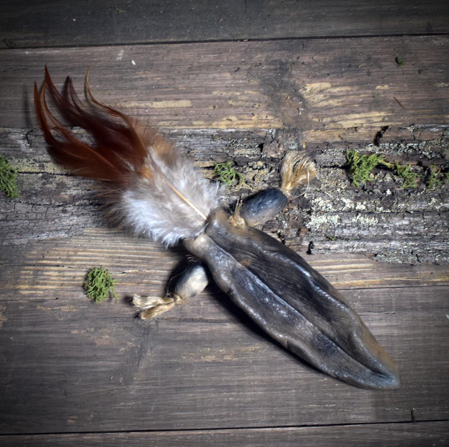 Federn des Lichts – Handgefertigte Räucherfedern aus Ton und echten Federn - Ritualwerkzeug - Art.Nr.: RÄF014