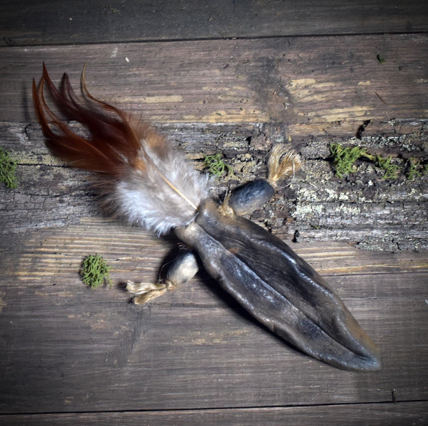 Federn des Lichts – Handgefertigte Räucherfedern aus Ton und echten Federn - Ritualwerkzeug