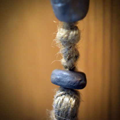 Hexenglocke Nordisches Schutzsymbol – Wand- und Fensterdeko aus Ton mit Glöckchen und Quaste