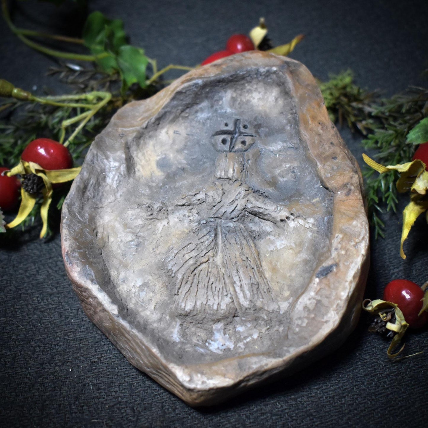 Räucherschale Nordisches Schutzsymbol – Traditionelle Rauchbrandkunst für Jul und Weihnachten - Art.Nr.: RÄG048