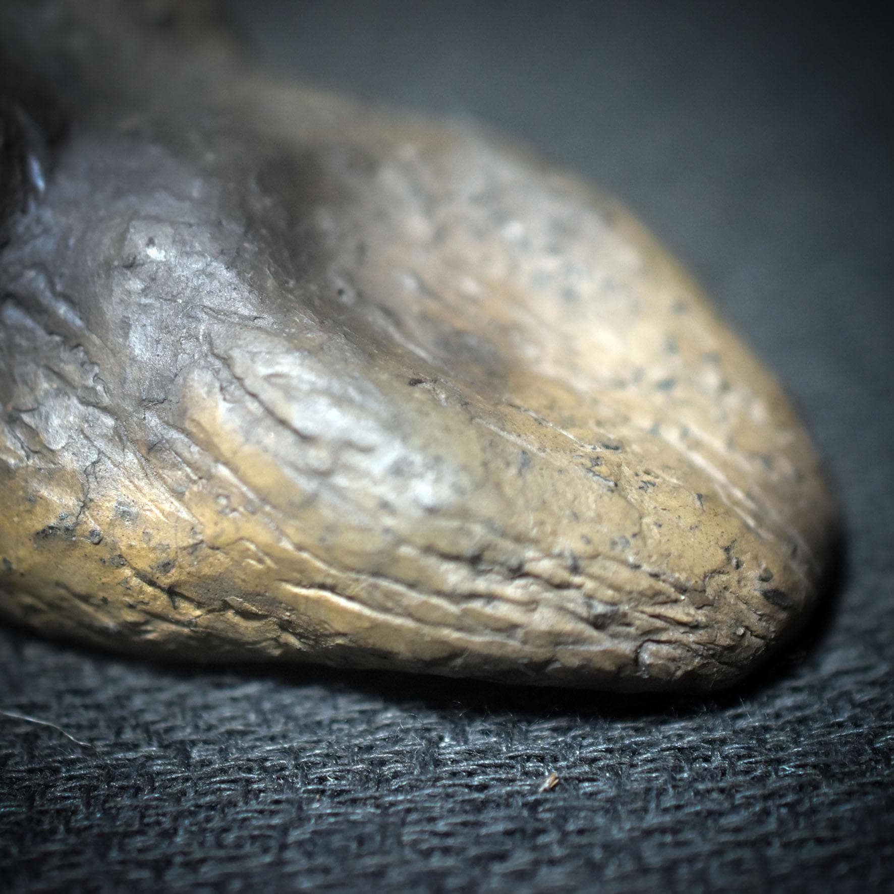 Taschengöttin – Venus als Begleiterin Deiner inneren Kraft - traditionell gebrannter Ton - inspiriert durch Artefakte